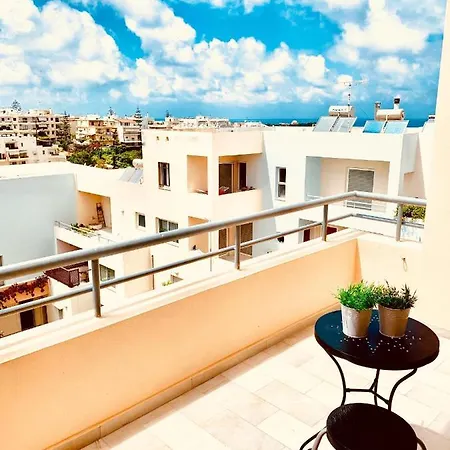 펜션 Big House In Rethymno, Close To The Beach, Forest